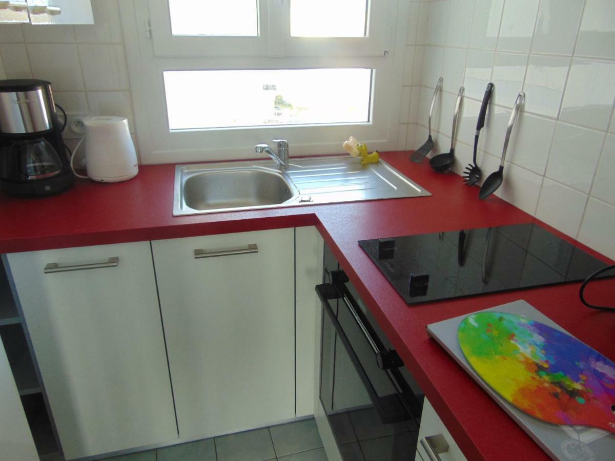 Appartement Vue Sur Mer Сен-Жан-де-Мон Екстериор снимка