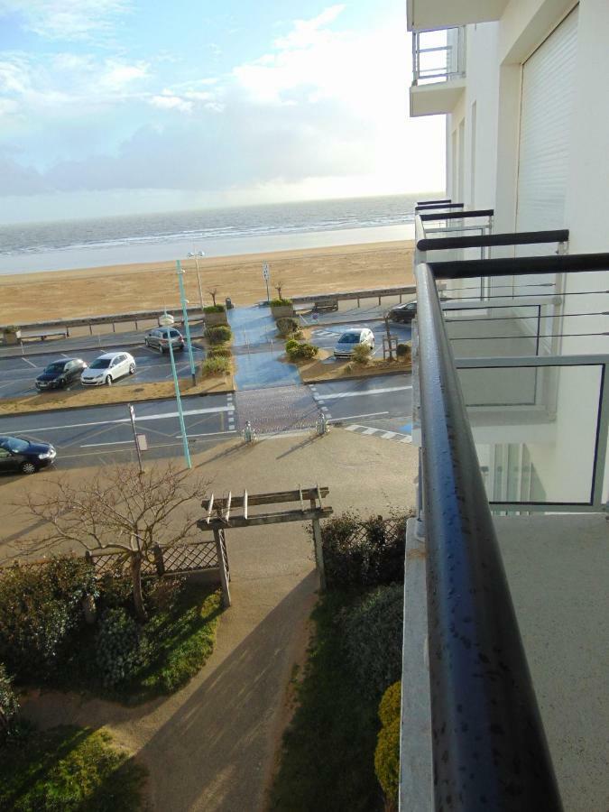 Appartement Vue Sur Mer Сен-Жан-де-Мон Екстериор снимка