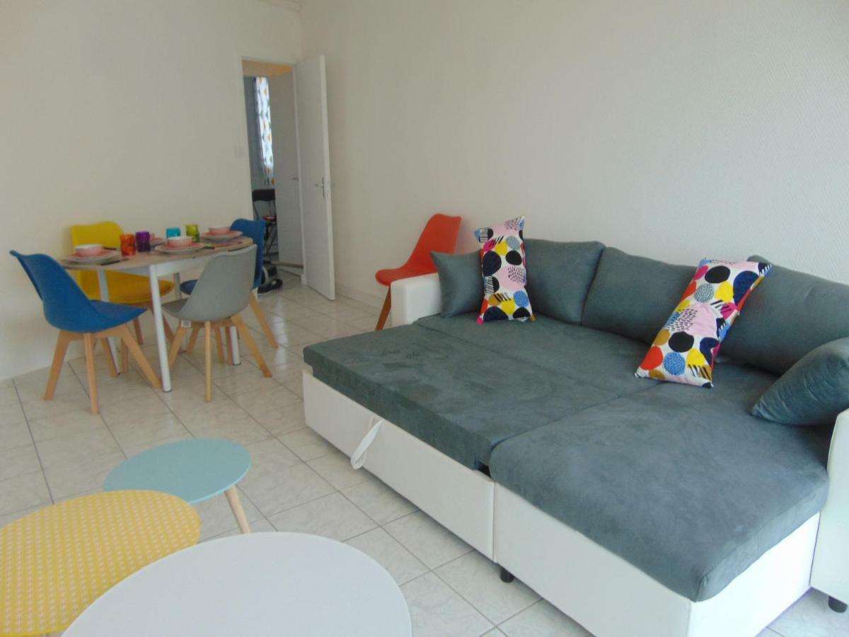 Appartement Vue Sur Mer Сен-Жан-де-Мон Екстериор снимка