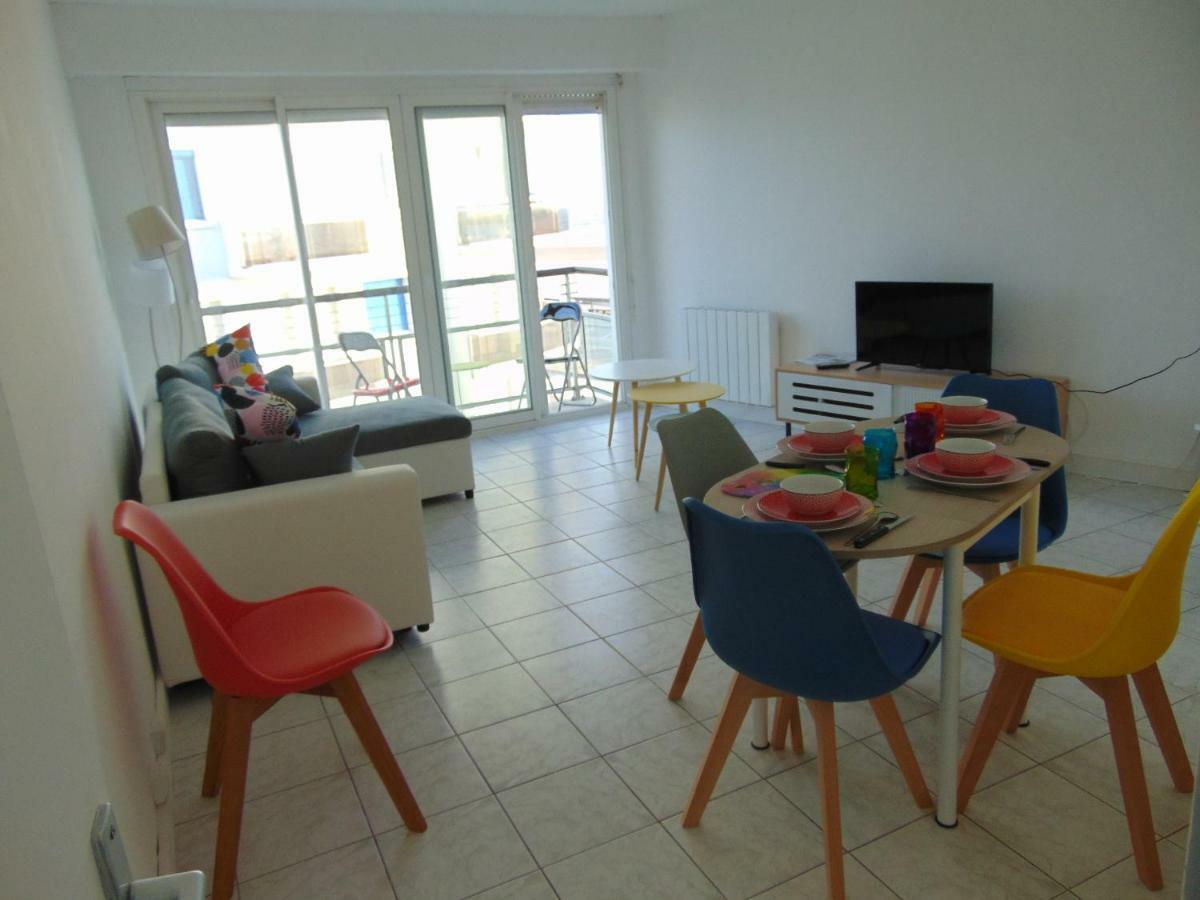 Appartement Vue Sur Mer Сен-Жан-де-Мон Екстериор снимка