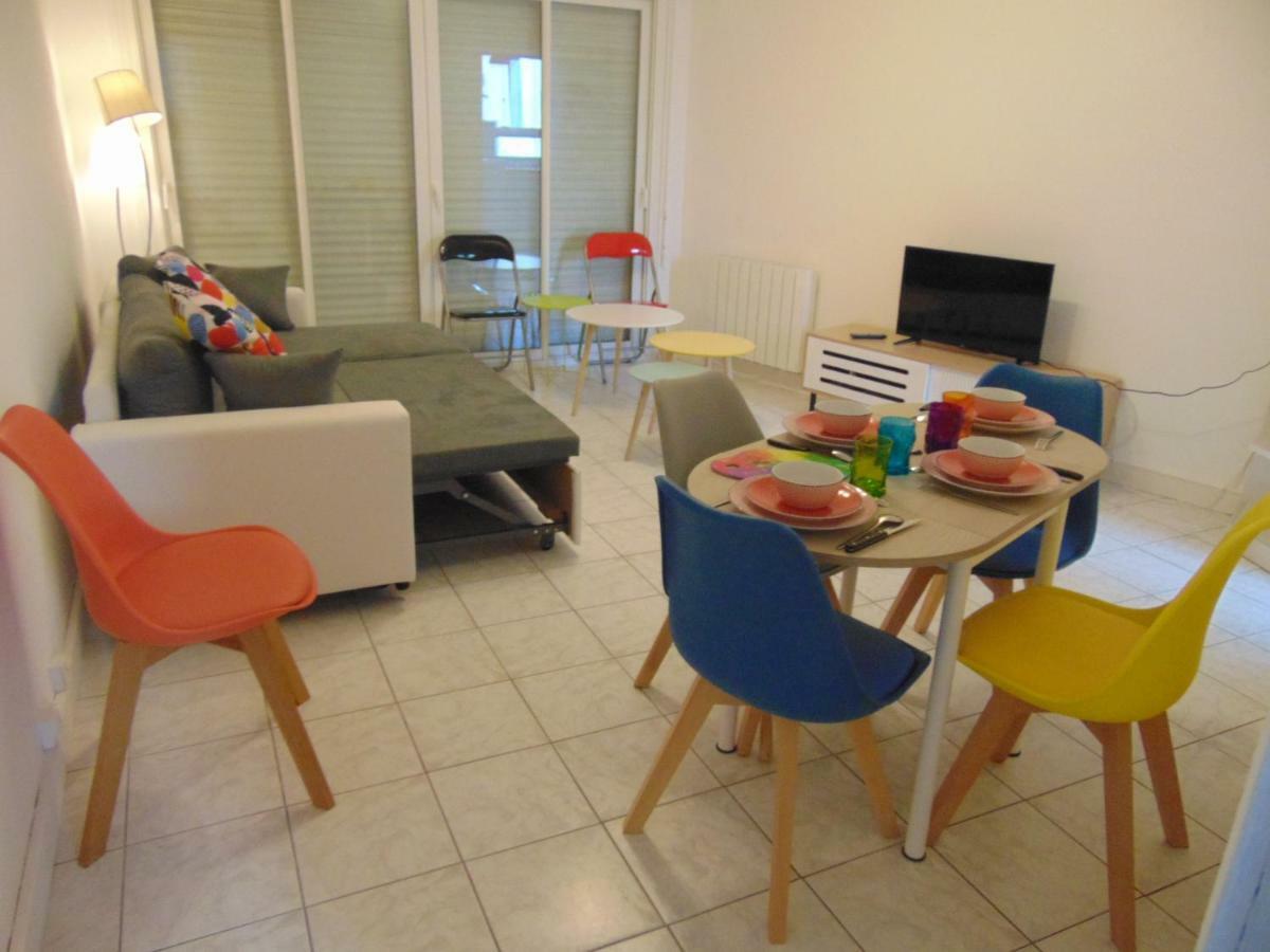 Appartement Vue Sur Mer Сен-Жан-де-Мон Екстериор снимка